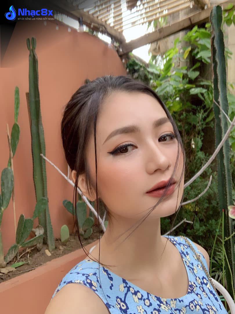 Diệu Hương: 