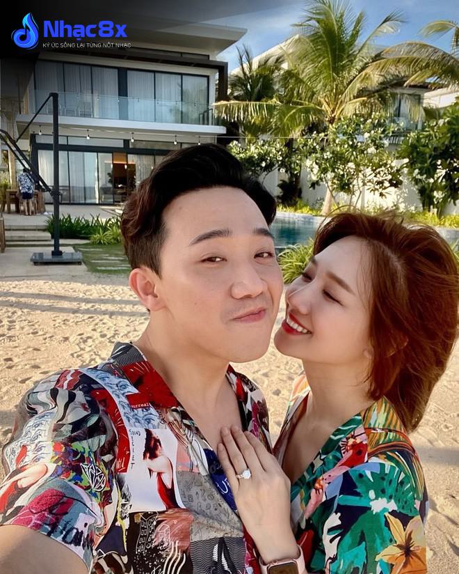 Trấn Thành Hari Won: Giá Trị Tình Yêu Đích Thực Giữa Showbiz Ảo